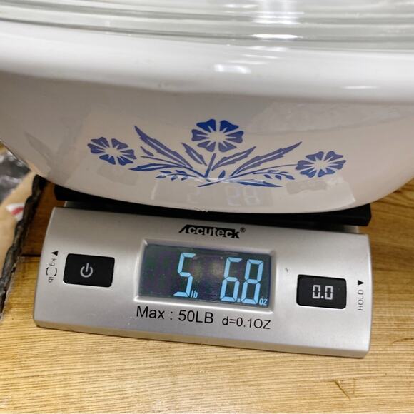 Vintage 70s CorningWare‎ Cornflower Blue 4 Quart Dutch Oven w/ Lid P-34-B - Picture 9 of 12